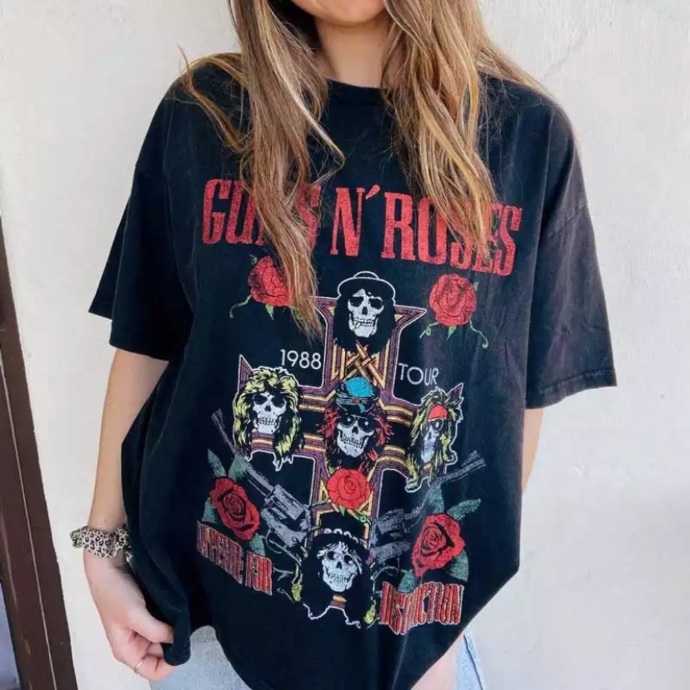 SOLD OUT Black Guns N Roses 1988 Tour Vtg Style Band Tee - Picture 1 of 4